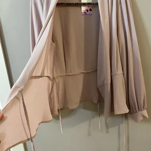 NWT Dainty Hooligan Smooth Talker Blush Wrap Blouse LARGE - Picture 5 of 11